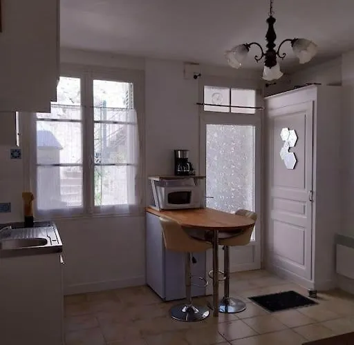 Cocon Calme, 2 Pièces Proche Bord De Loire Hébergement de vacances