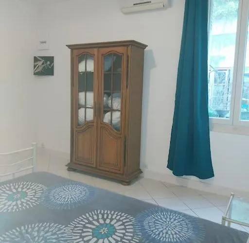 Cocon Calme, 2 Pièces Proche Bord De Loire Hébergement de vacances *